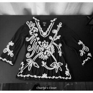 Black/White Metallic Embroidered V-neck Elevated Tunic‎ By Objects Dart Sz. L